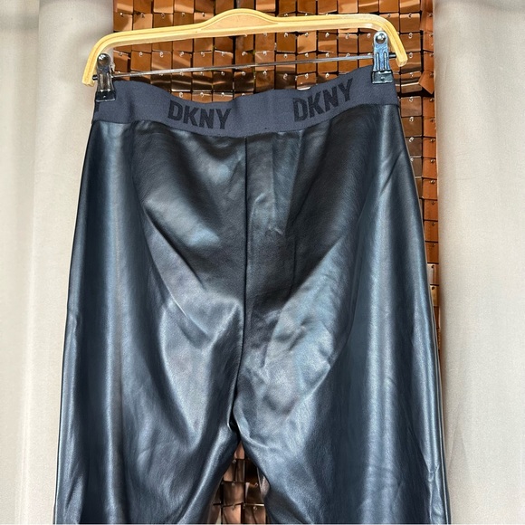 DKNY Jeans Women's Black Faux Highwasited Leather Legging Pants Size Medium - Picture 8 of 8